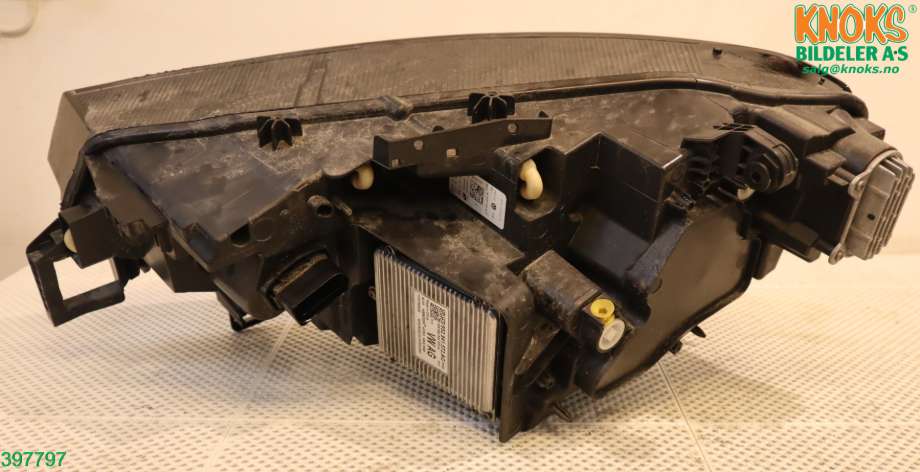 Frontlykt høyre halogen til VW ID.5 2022-->> (VOLKSWAGEN|11B 941 078 G|)