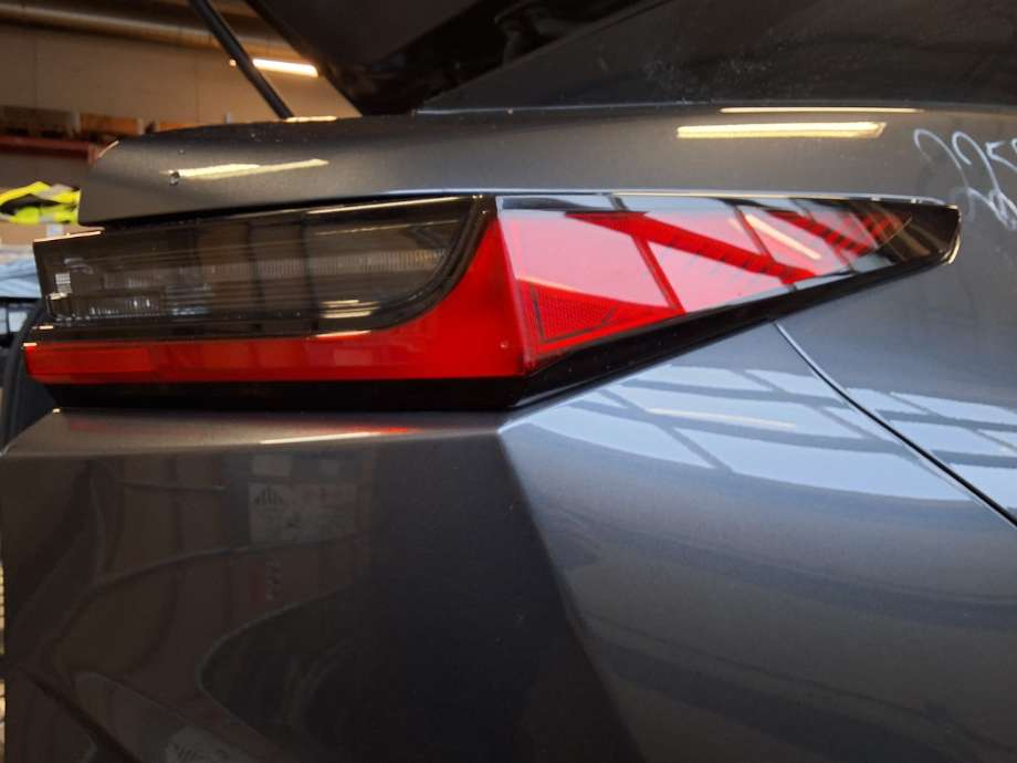 Baklykt høyre til Lexus RZ 2023-->>  (LEXUS|8155146130|)