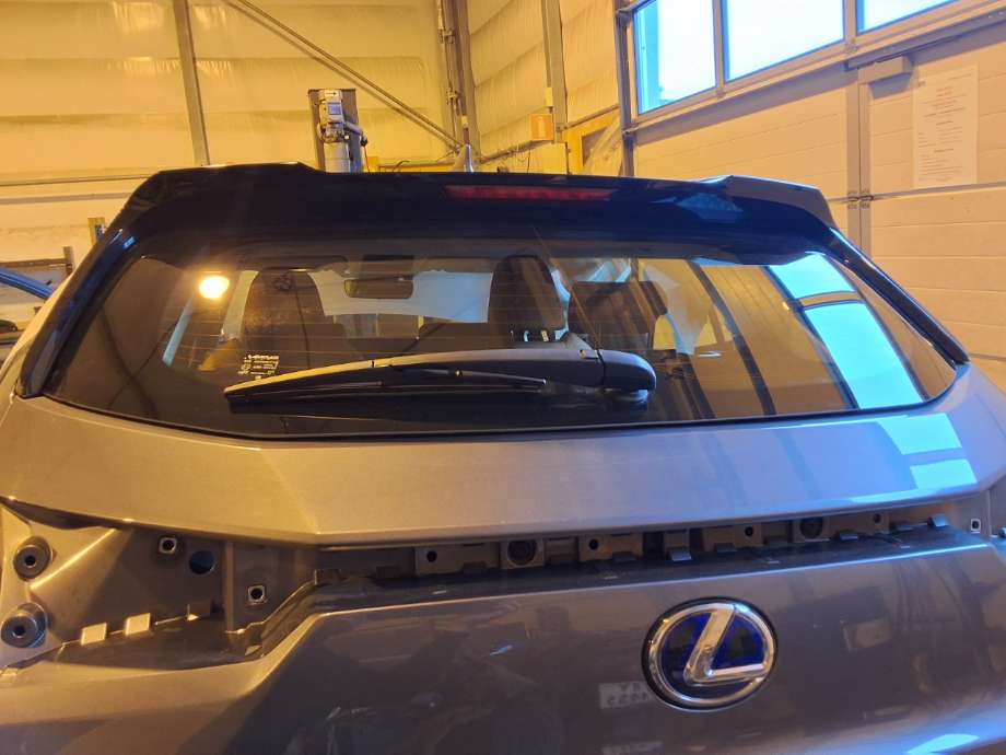 Spoiler bakluke til Lexus UX 2018-->>  (LEXUS|7608576906|)