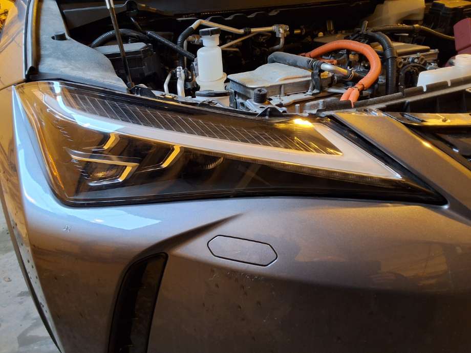 Frontlykt høyre halogen til Lexus UX 2018-->> (LEXUS|8114576360|)