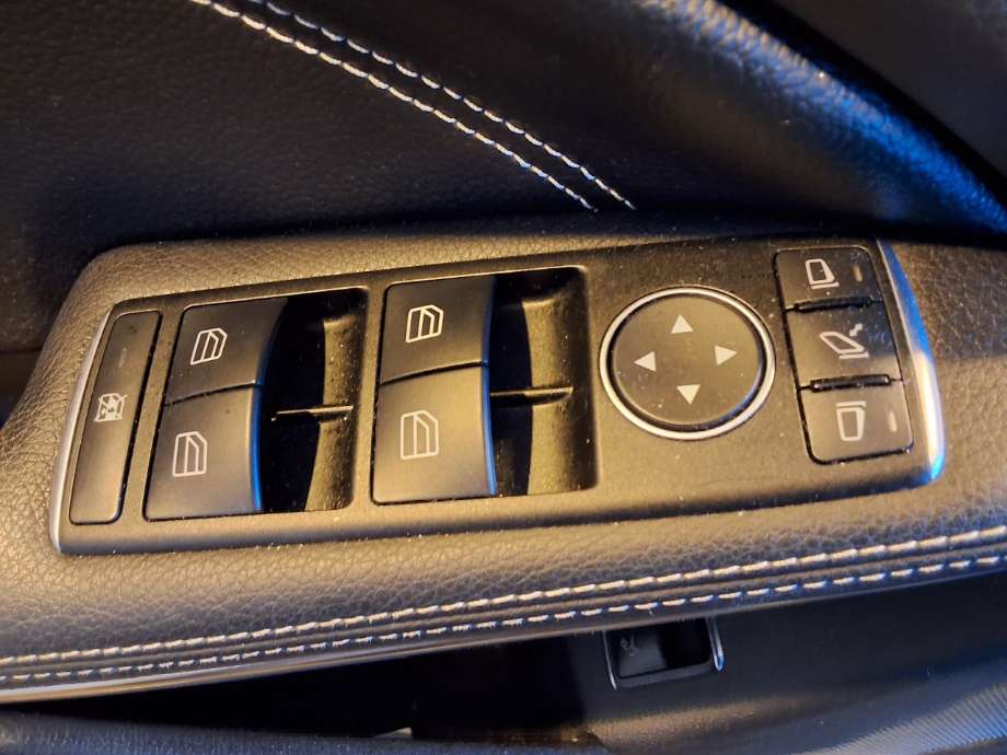 Bryter ruteheis til Mercedes GLA 2014-2020 (X156) (X156) (MERCEDES|A 166 905 44 00|)