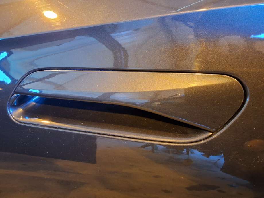 Dørhåndtak utv venstre bak til VW ID.4, 2020-->>  (VOLKSWAGEN|)
