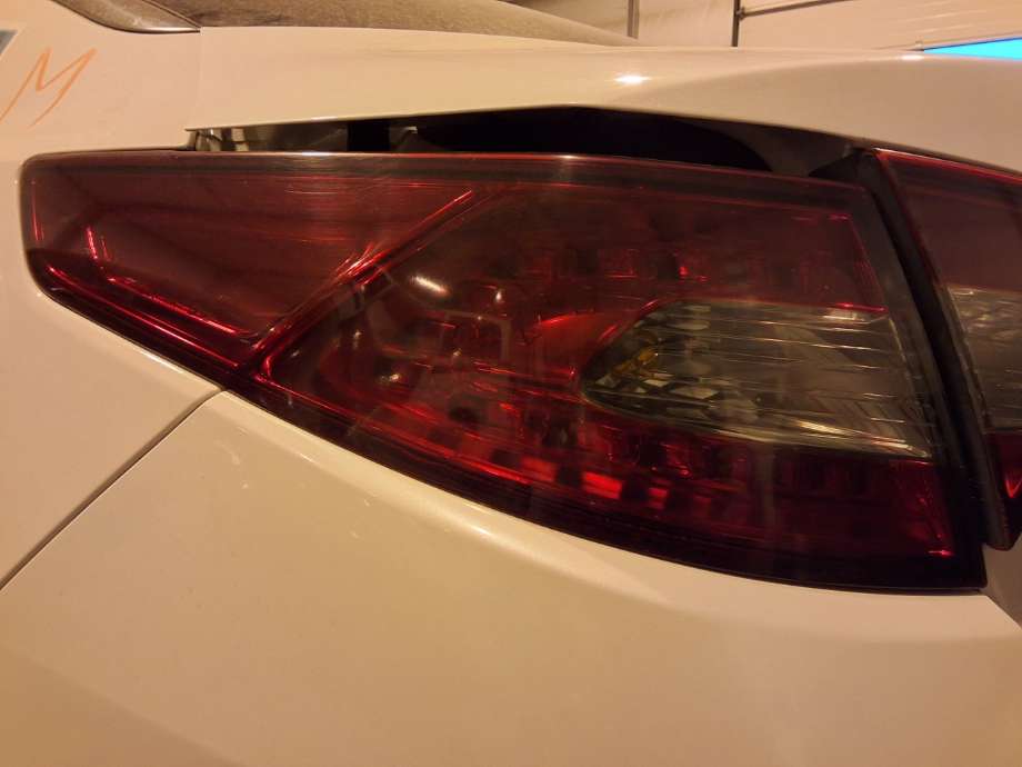 Baklykt venstre til Kia Optima 2014-2017 (KIA|924012T120|)