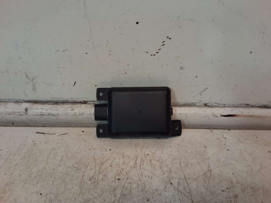 Sensor radar til VW e-Golf, 2017-2020 (Fase 2) (VOLKSWAGEN|5Q0 907 686 C)