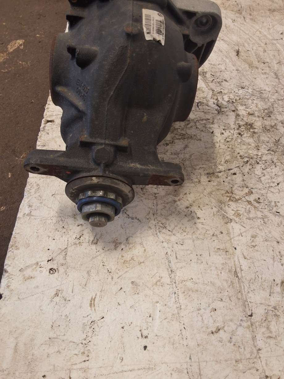 Kardang klokke bak til BMW X3 2010-2017 (F25) (F25) (BMW|33 10 7 592 014|)