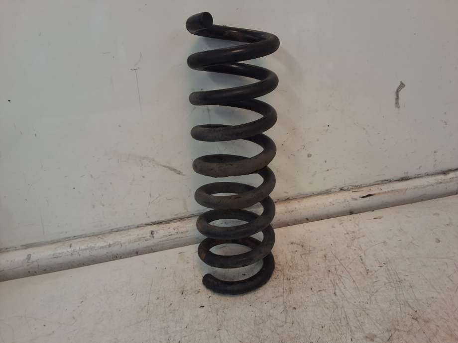 Fjær bak spiralfjær til Mercedes C-Klasse 2007-2011 (Fase 1) (W204) (W204) (MERCEDES|A 204 324 04 04|)