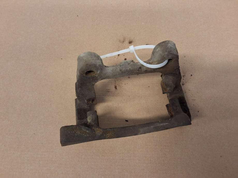 Bremsecaliper brakett til VW Tiguan 2011-2016 (Type I, Fase 2) (VOLKSWAGEN|3AA 615 426 B|)