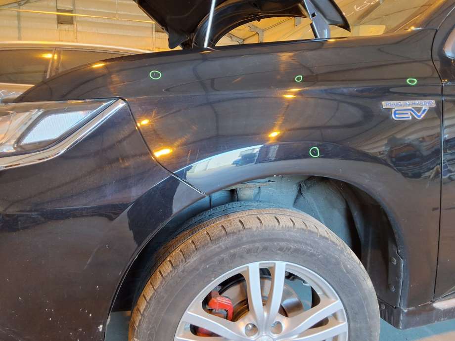 Skjerm venstre foran til Mitsubishi Outlander, 2015-->> (Type III, Fase 2)  (MITSUBISHI|)