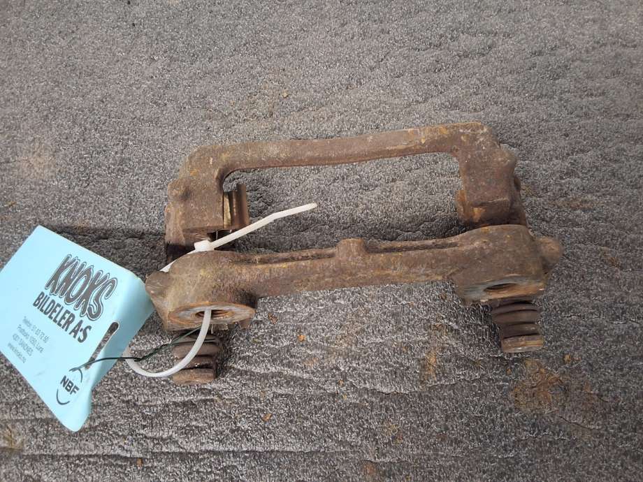 Bremsecaliper brakett til VW Crafter, 2011-2016 (Type I, Fase 2)  (VOLKSWAGEN|2E0 615 426)