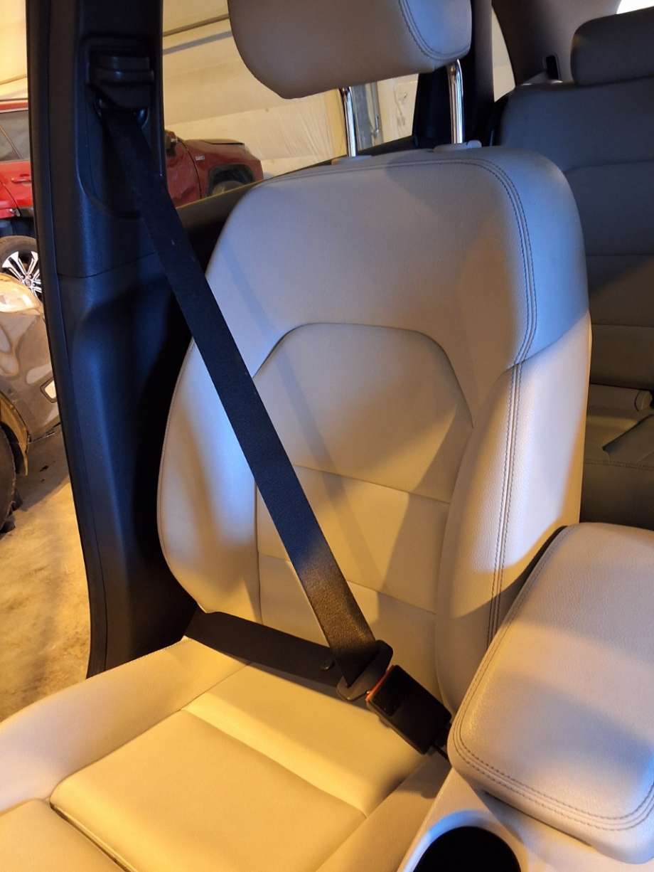 Sikkerhetsbelte foran høyre til Mercedes B-Klasse 2011-2018 (W246) (W246) (MERCEDES|A 246 860 02 85|)