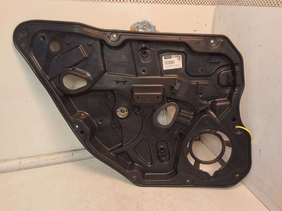 Ruteheis til Volvo V60/V60 CC 2013-2018 (Type I, Fase 2) (VOLVO|30784314|)