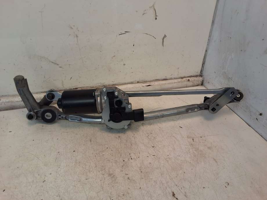 Viskermotor frontrute til BMW 3-Serie 2005-2011 (E90/E91/E92/E93) (E90/E91/E92/E93) (BMW|61 61 7 161 711|)