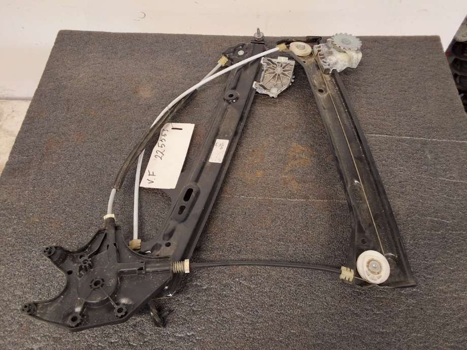 Ruteheis til BMW i3 2013-2022 (BMW|51 33 7 352 875|)