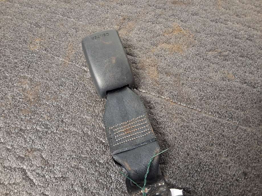 Sikkerhetsbeltelås baksete til Toyota Yaris 2006-2009 (Type II, Fase 1) (TOYOTA|732300D160B0|)