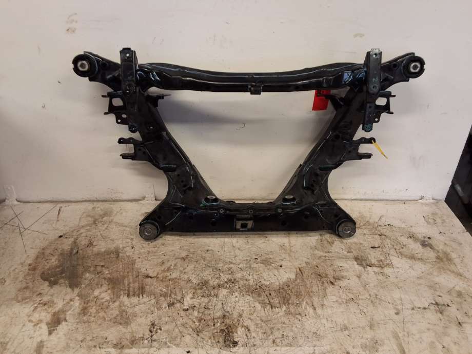 Travers bak til Tesla Model Y 2021-2024 (Type I)  (TESLA|1044580-01-C|)