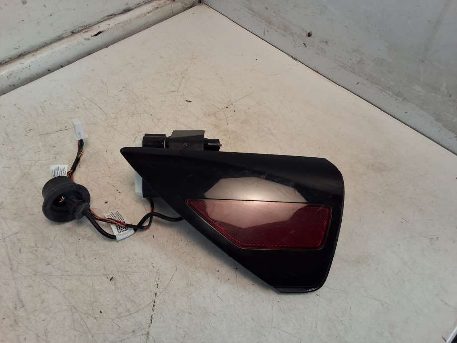 Batterilader inntak/luke til Tesla Model Y 2021-2024 (Type I) (TESLA|1505514-00-D|)