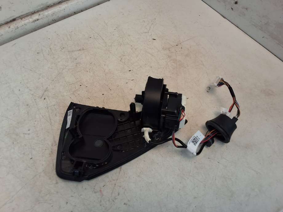 Batterilader inntak/luke til Tesla Model Y 2021-2024 (Type I) (TESLA|1505514-00-D|)