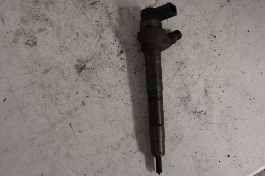 Dyse innsprøyting diesel til VW Passat 2011-2015 (B7) (B7) (VOLKSWAGEN|03L 130 277 Q|)