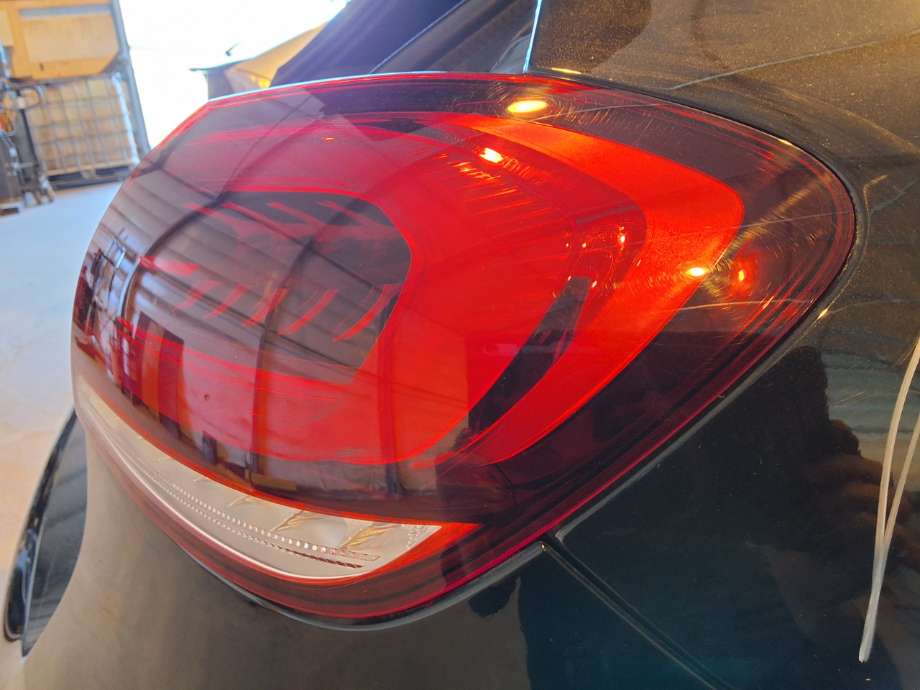 Baklykt høyre til Mercedes A-Klasse 2018-->> (W177) (W177) (MERCEDES|)