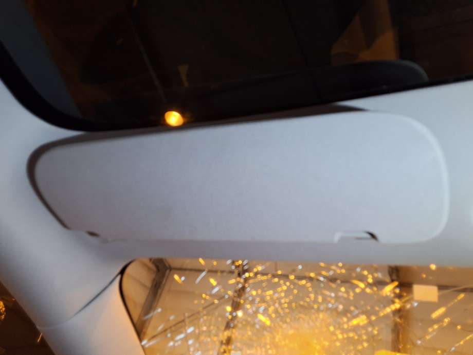Solskjerm til Tesla Model 3, 2018-2023 (Fase 1) (TESLA|1490405-43-D)