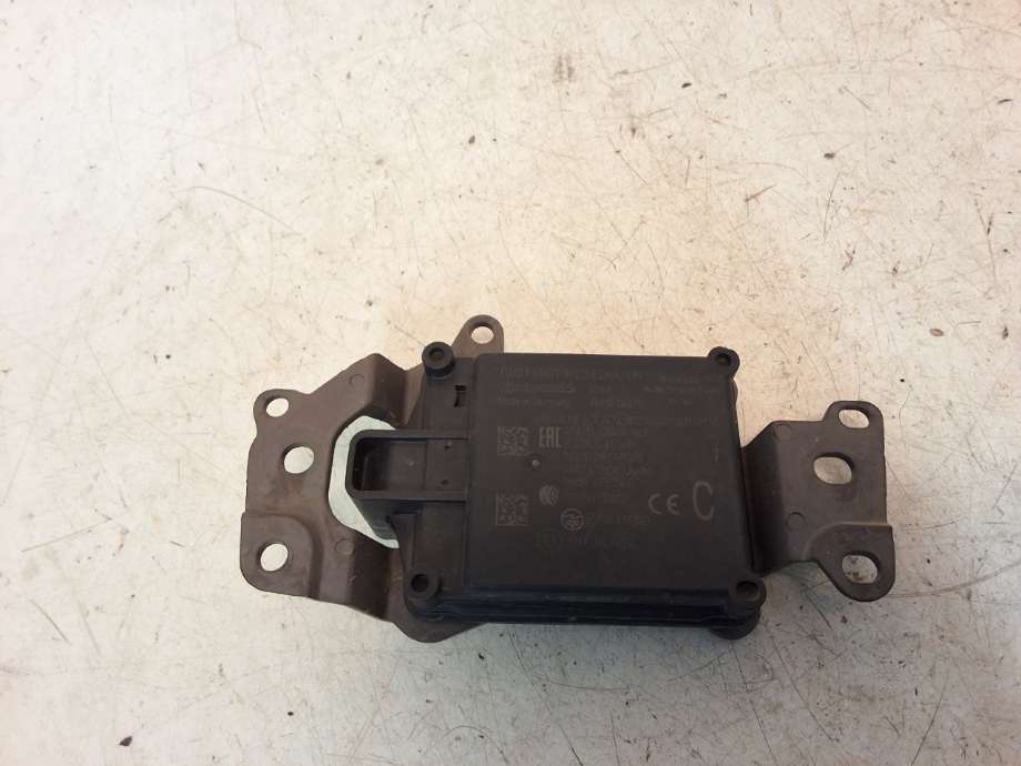 Sensor radar til Toyota Camry 2019-->>  (TOYOTA|8821006070|)