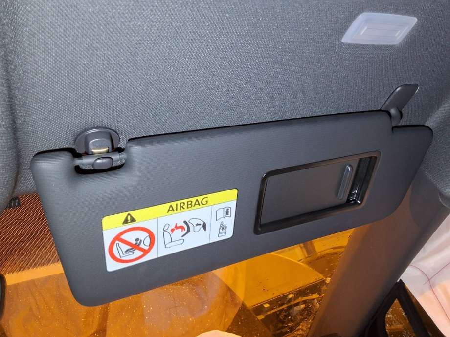 Solskjerm til VW ID.4 2020-->> (VOLKSWAGEN|11A 857 552 D|)