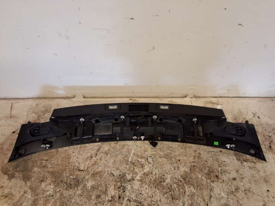 Lister til Audi A7 2010-2014 (Type I, Fase 1)  (AUDI|4G8 827 987|)