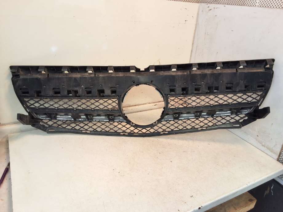 Grill til Mercedes B-Klasse 2011-2018 (W246) (W246) (MERCEDES|)