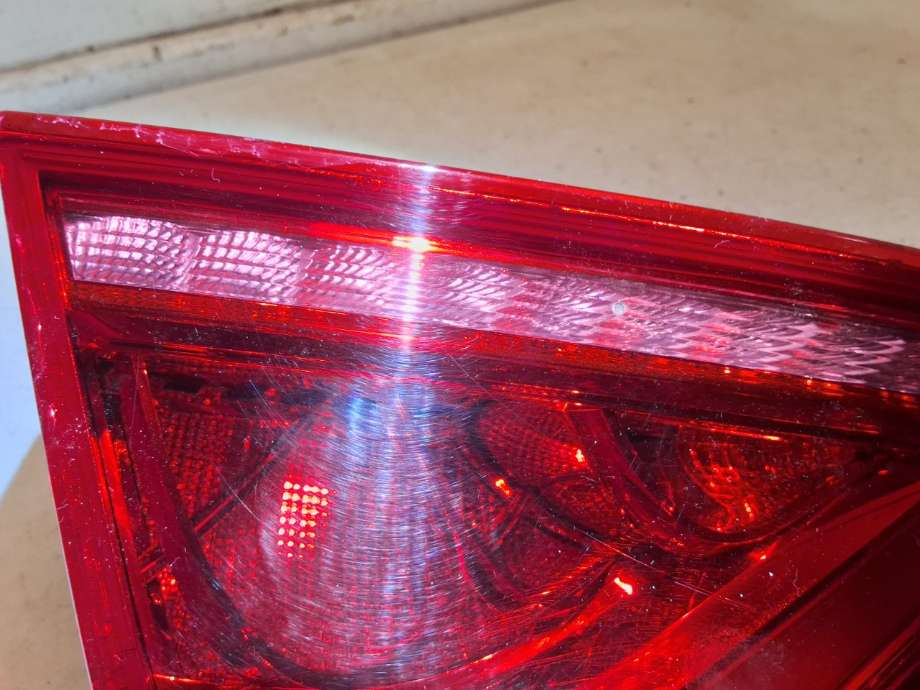 Baklykt høyre indre til Audi A7 2010-2014 (Type I, Fase 1)  (AUDI|4G8 945 094|)