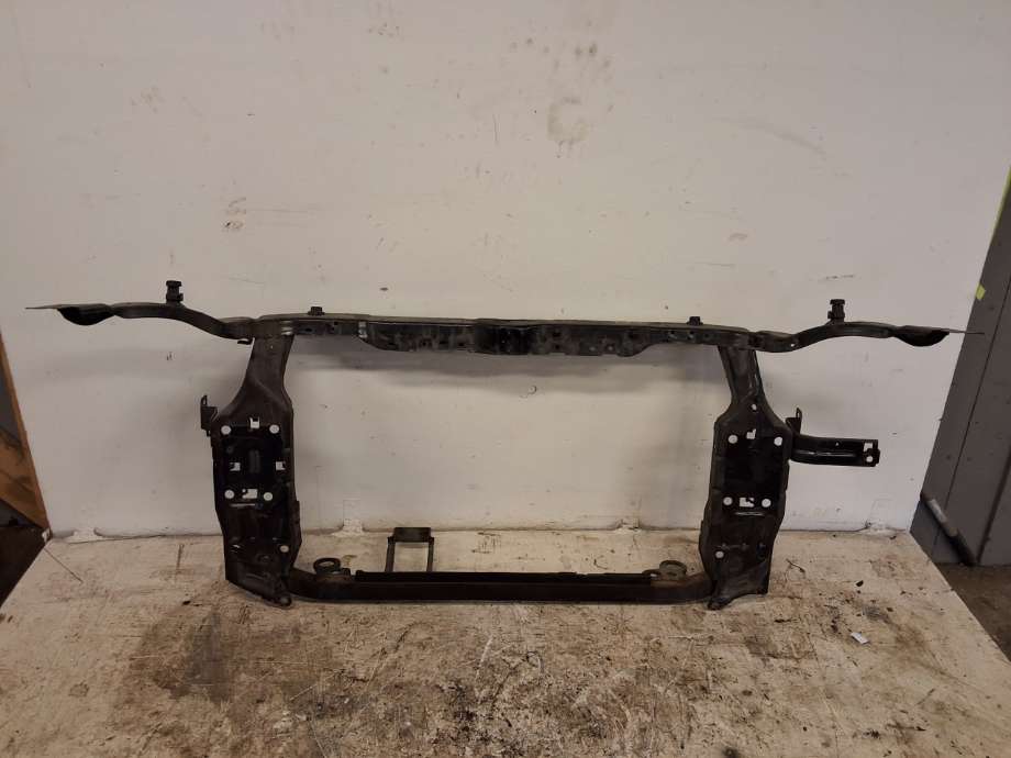 Frontplate til Nissan Qashqai 2010-2014 (Type I, Fase 2)  (NISSAN|62500BR20A|)