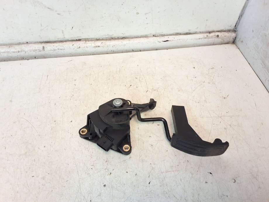 Pedal gass til Nissan Qashqai, 2010-2014 (Type I, Fase 2) (NISSAN|18016JD900)