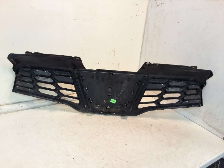 Grill til Nissan Qashqai 2010-2014 (Type I, Fase 2)  (NISSAN|62310BR00A|)