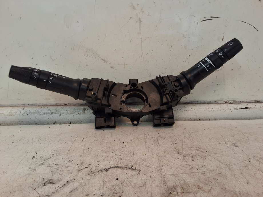 Bryter combi til Hyundai i20 2009-2014 (Type I) (HYUNDAI|93410 1J200|93420 1J110|)