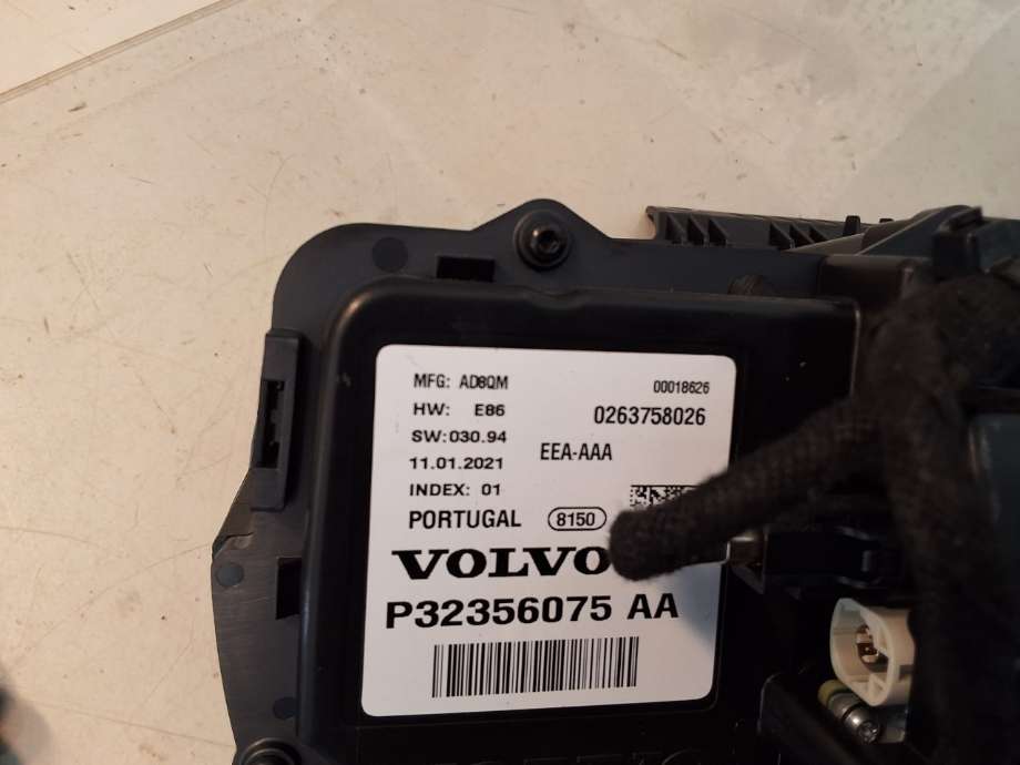 Instrumentpanel til Volvo XC40 2018-2024 (VOLVO|32356075|)