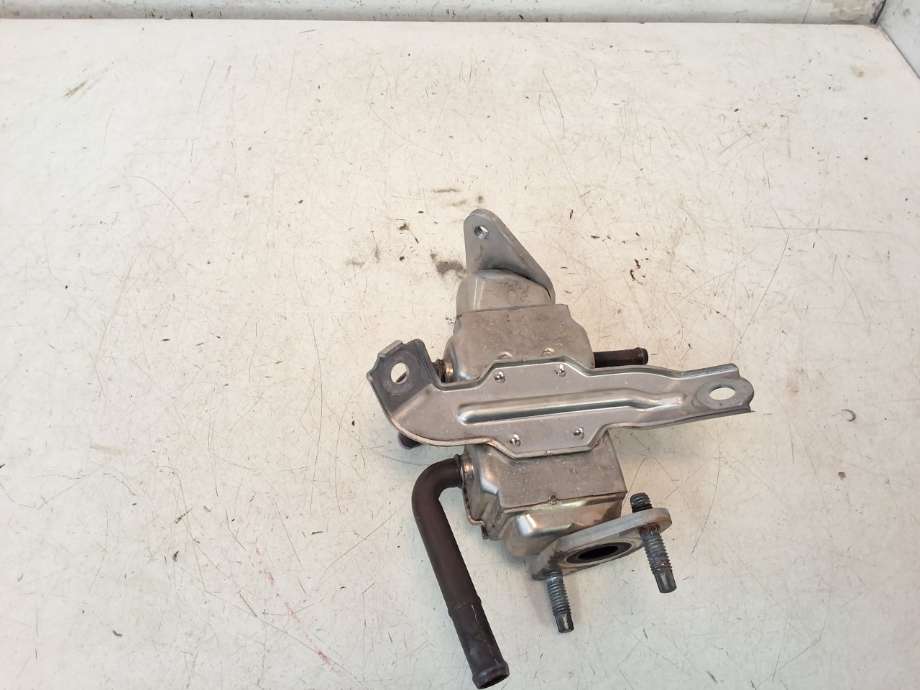 EGR-ventil til Toyota Yaris 2012-2014 (Type III, Fase 1)  (TOYOTA|2568021010|)