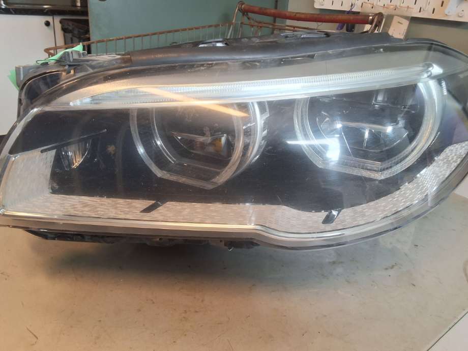 Frontlykt venstre halogen til BMW 5-Serie, 2010-2017 (F10/F11) (F10/F11) (BMW|63 11 7 352 481)