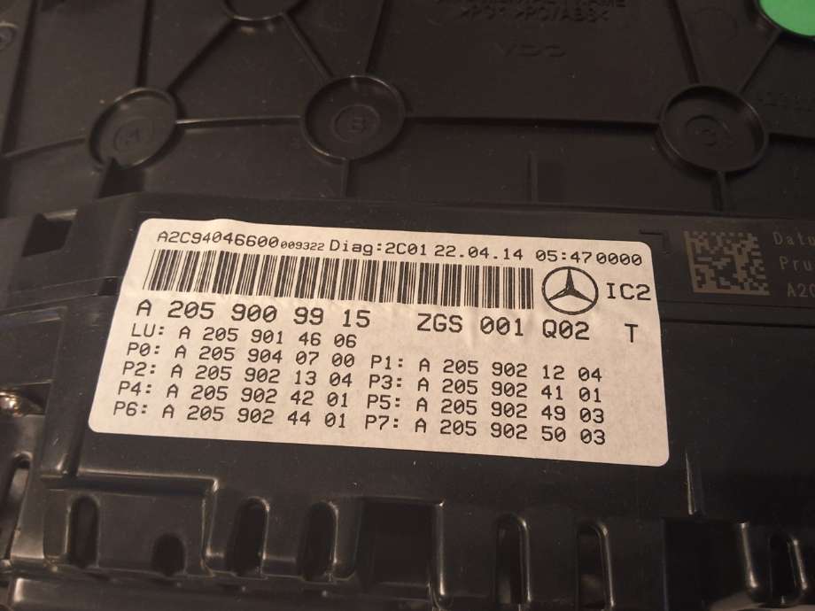 Instrumentpanel til Mercedes C-Klasse 2014-2018 (Fase 1) (W205) (W205) (MERCEDES|A 205 900 99 15|)
