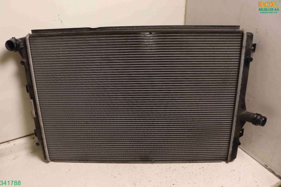 Radiator (automat gir) til Audi A3, 2009-2012 (Type II, Fase 2)  (AUDI|1K0 121 251 AB)
