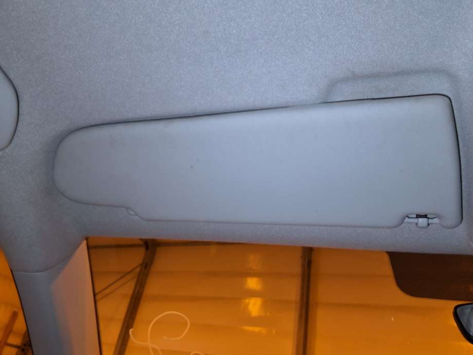 Solskjerm til VW Transporter / Caravelle, 2015-2019 (T6) (T6) (VOLKSWAGEN|7E5 857 551 B)