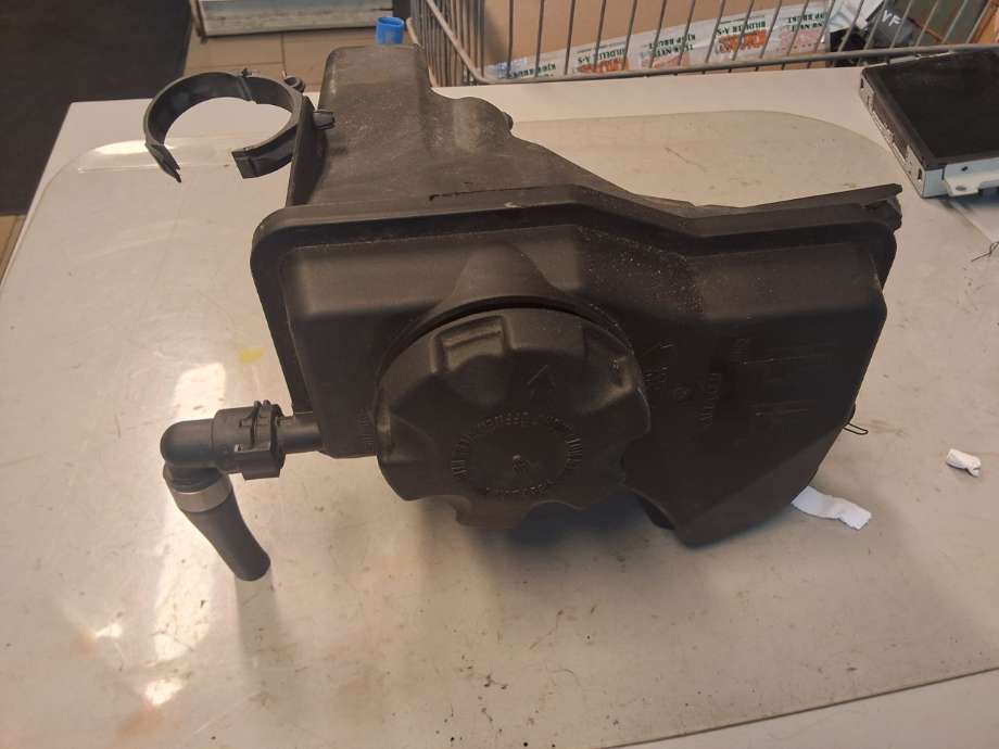 Ekspansjonstank til BMW 3-Serie, 2005-2011 (E90/E91/E92/E93) (E90/E91/E92/E93) (BMW|)