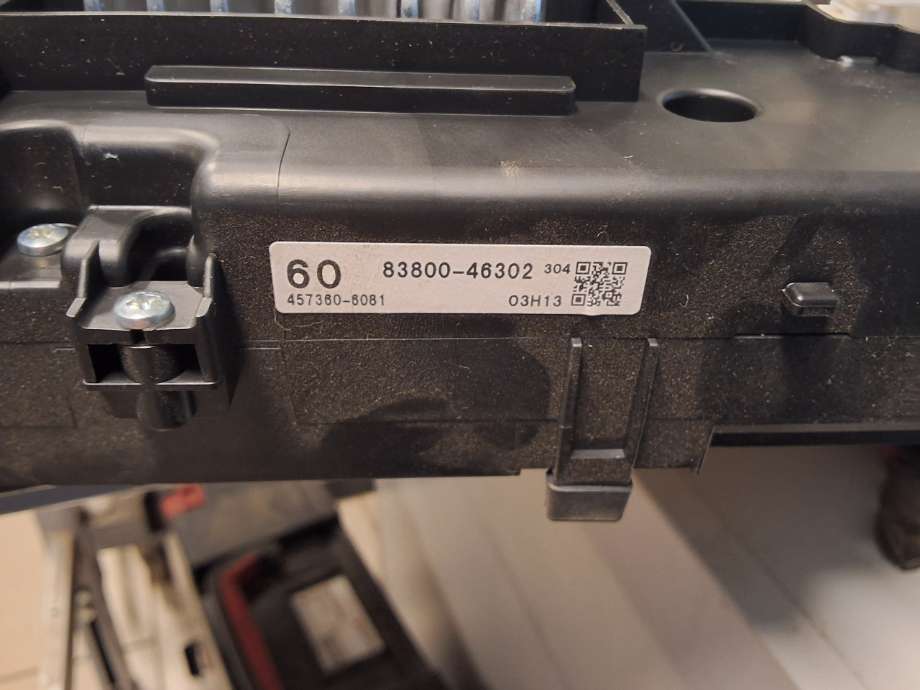 Instrumentpanel til Lexus RZ 2023-->>  (LEXUS|8380046303|8380046304|)