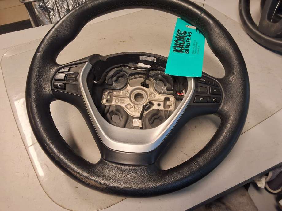 Ratt til BMW 3-Serie, 2012-2018 (F30/F31/F34) (F30/F31/F34) (BMW|32 30 6 878 250)