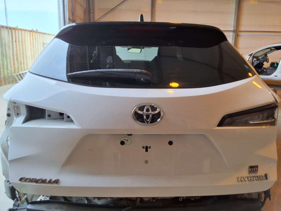 Bakluke til Toyota Corolla 2019-->> (TOYOTA|)