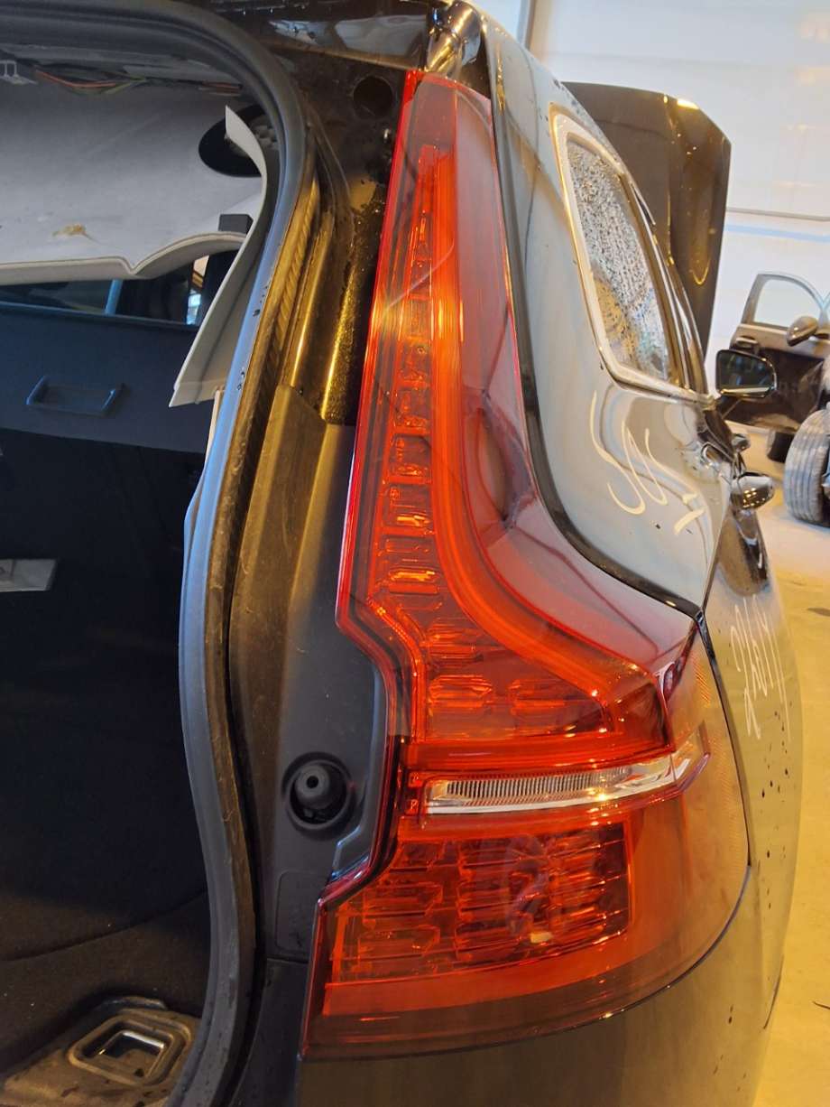 Baklykt høyre til Volvo V60 / V60 CC, 2018-->> (Type II) (VOLVO|)