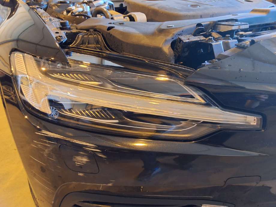 Frontlykt høyre halogen til Volvo V60 / V60 CC, 2018-->> (Type II) (VOLVO|)