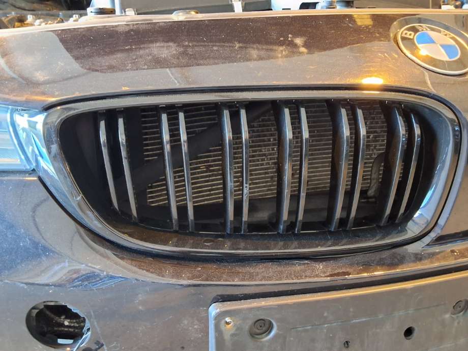 Grill høyre til BMW 4-Serie, 2013-2020 (F32/F33/F36) (F32/F33/F36) (BMW|)