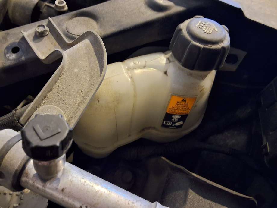 Ekspansjonstank til Nissan Qashqai, 2014-2021 (Type II)  (NISSAN|)