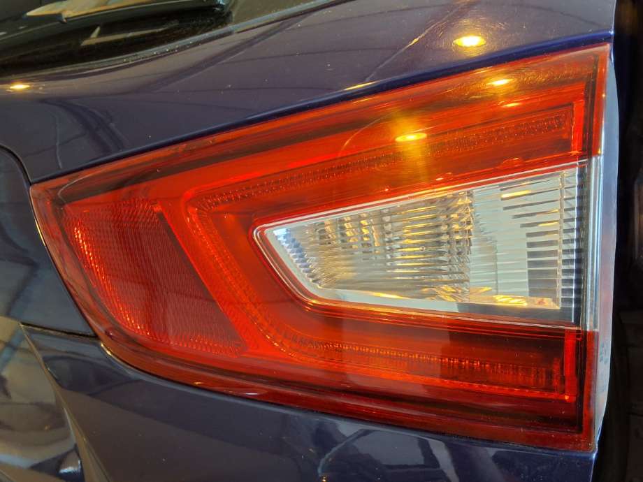 Baklykt høyre indre til Nissan Qashqai, 2014-2021 (Type II)  (NISSAN|)