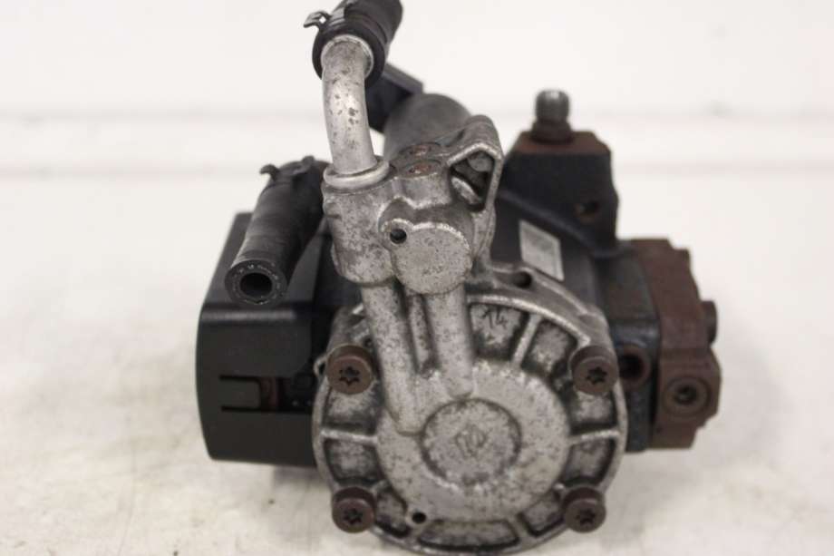 Dieselpumpe til VW Touran 2010-2015 (Type I, Fase 3)  (03L 130 755 AL|)