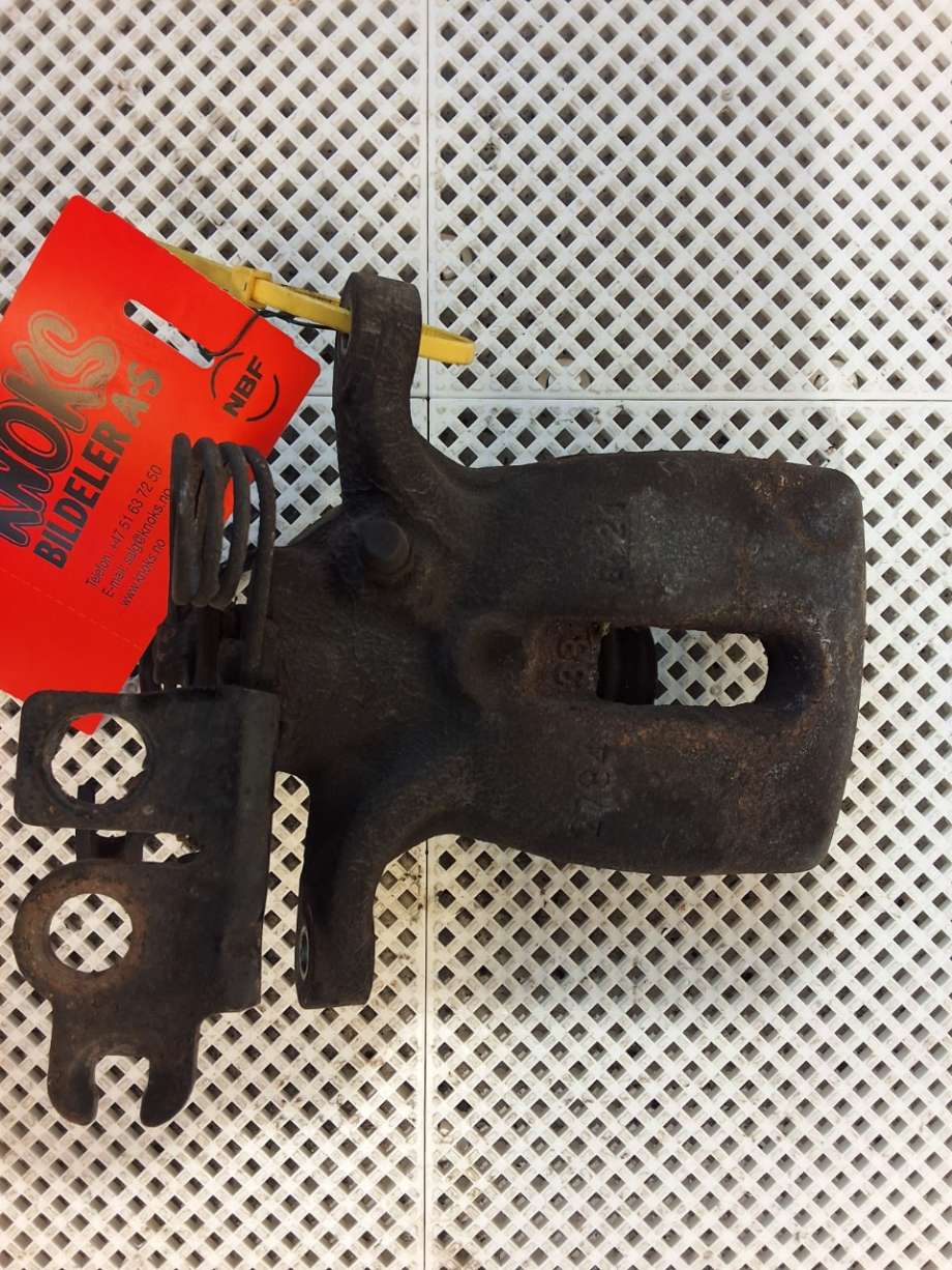 Bremsecaliper venstre bak til VW Caddy, 2015-2020 (Type III, Fase 3) (VOLKSWAGEN|2K5 615 423 A)